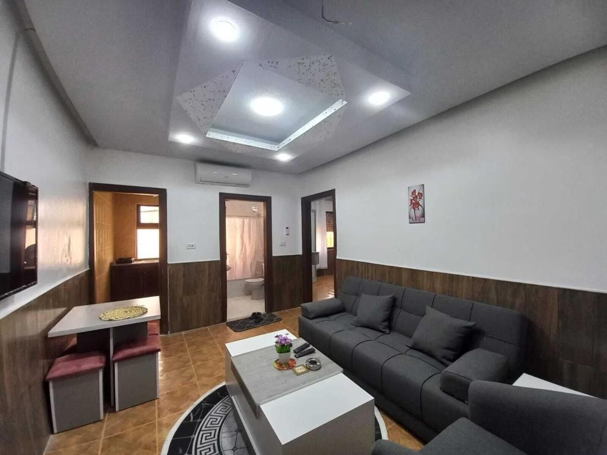 Al-Nujoom Hotel Suites アンマン エクステリア 写真